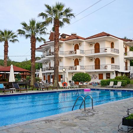Irida Rooms 'N' Pool Paralía Panteleímonos Eksteriør bilde