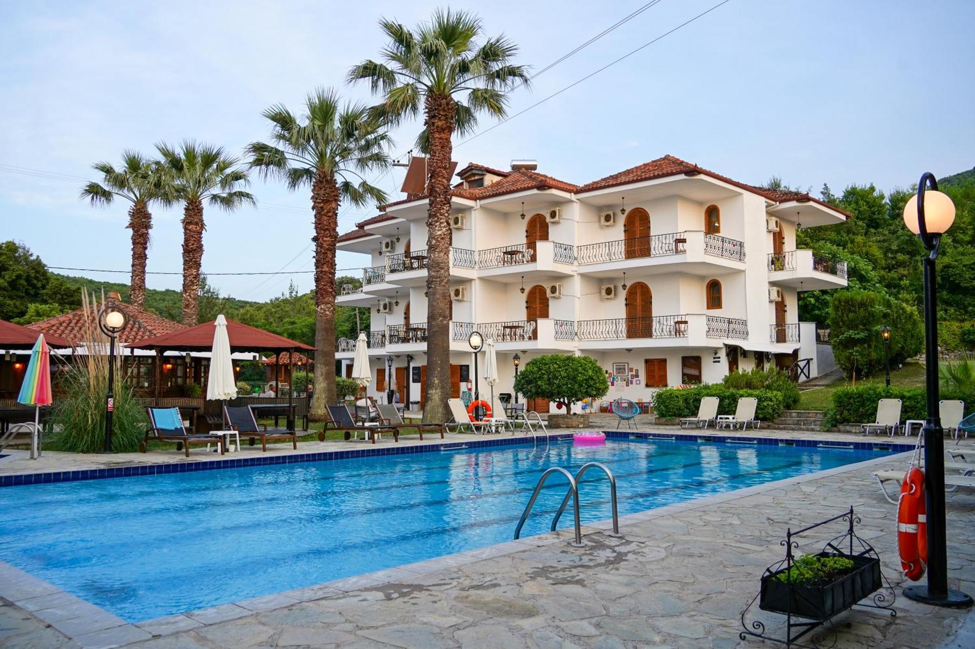 Irida Rooms 'N' Pool Paralía Panteleímonos Eksteriør bilde
